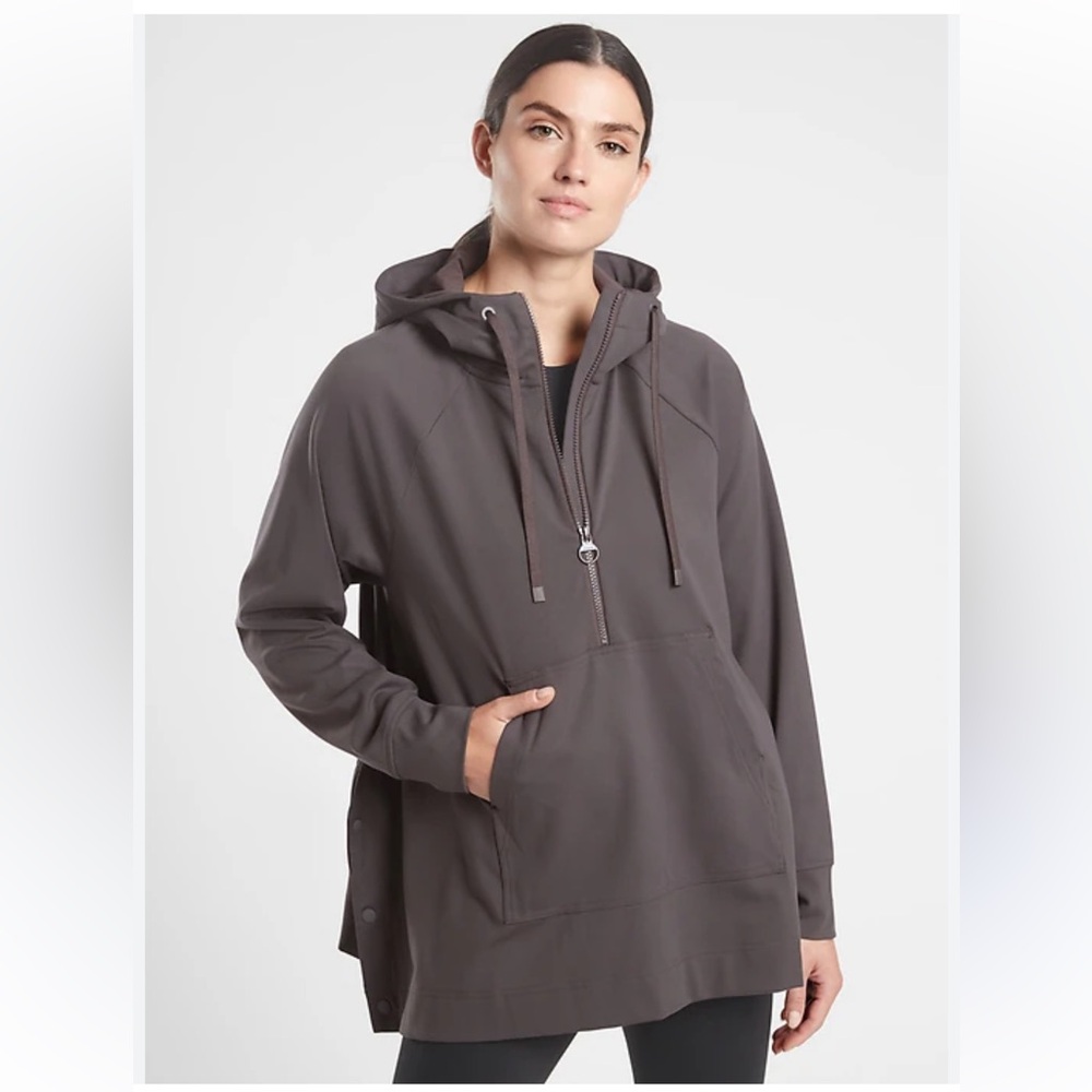 Athleta • Glacier Handkerchief Poncho with Hood